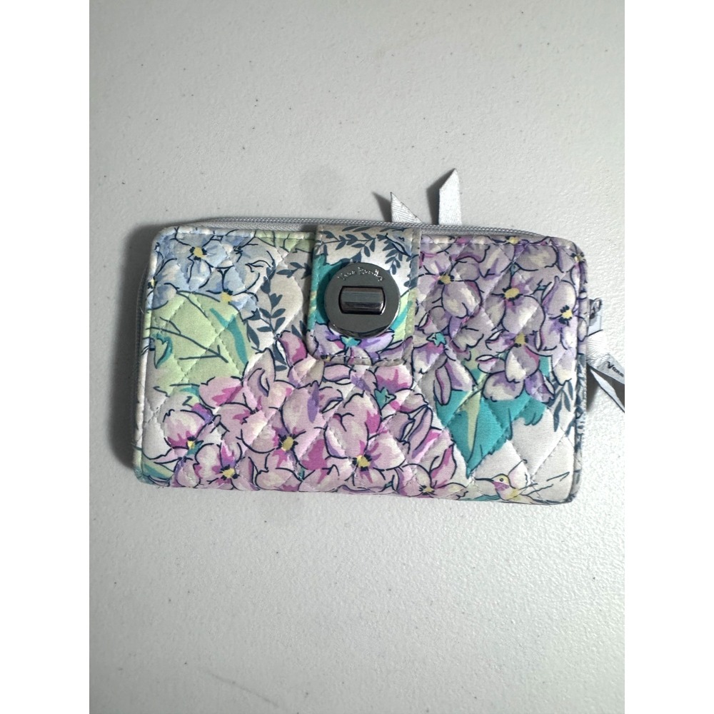 Vera Bradley RFID Turnlock Zip Around Wallet Happy Hydrangeas Floral Everyday